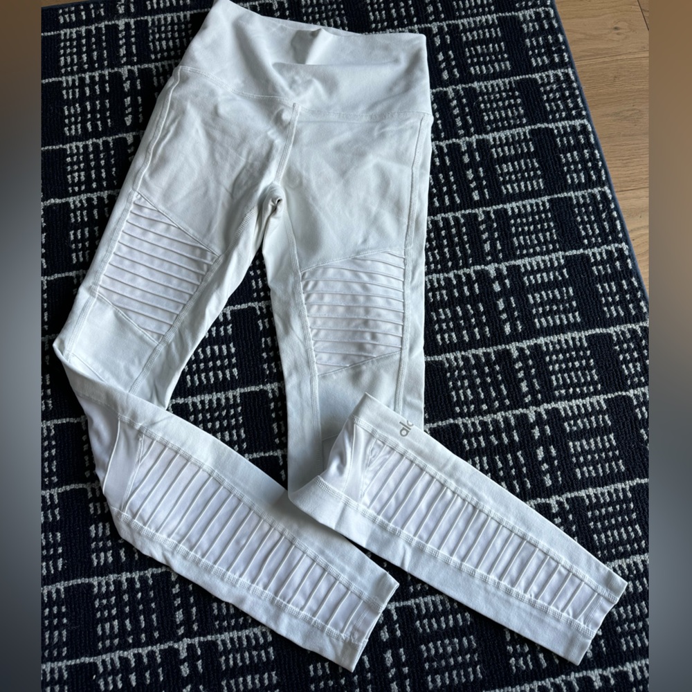 Alo white leggings size small